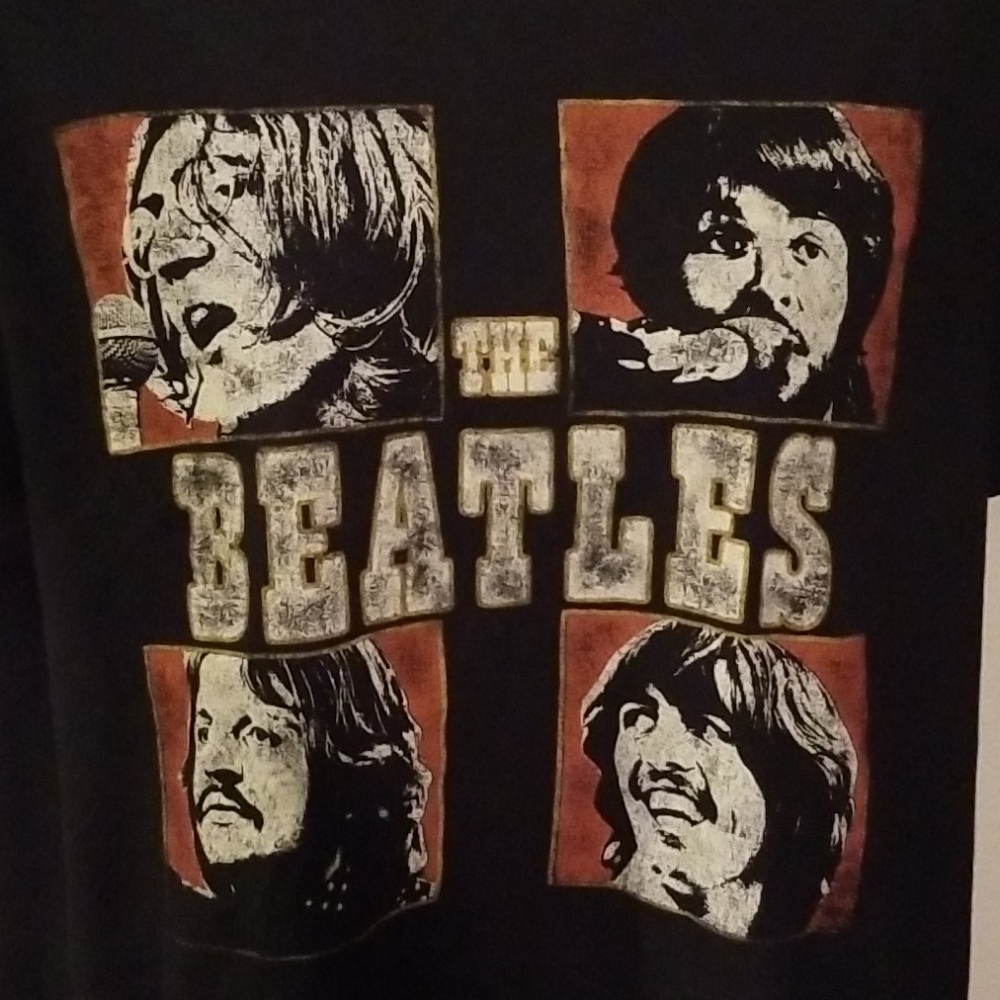 The Beatles Graphic Tshirt - Picture 2 of 13